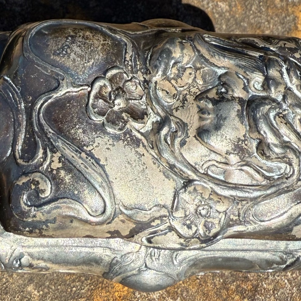 Antique Art Nouveau Jewelry Casket Foot Trinket Box Repousse Woman Floral Silver - Picture 3 of 8